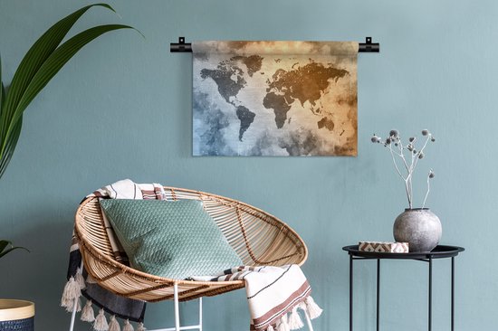 Tapisserie Cartes du mondeIllustrations de Noël - Wereldkaart avec des couleurs de peinture chaudes et froides sur un fond avec motif texturé Tapisserie murale coton 60x40 cm - Tapisserie avec photo