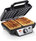 Zwart wafelijzer met twee gouden wafels, open met zwarte handgreep en controlepaneel.