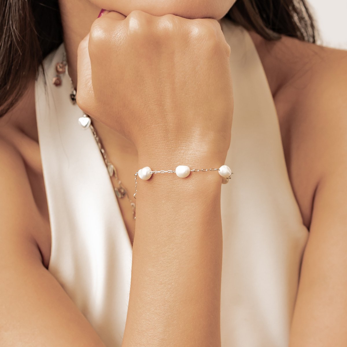Hey Happiness Parel Armband Dames - RVS - Zilver - Minimalistische Parelarmband - Waterproof - Verstelbaar - Cadeau Voor Haar