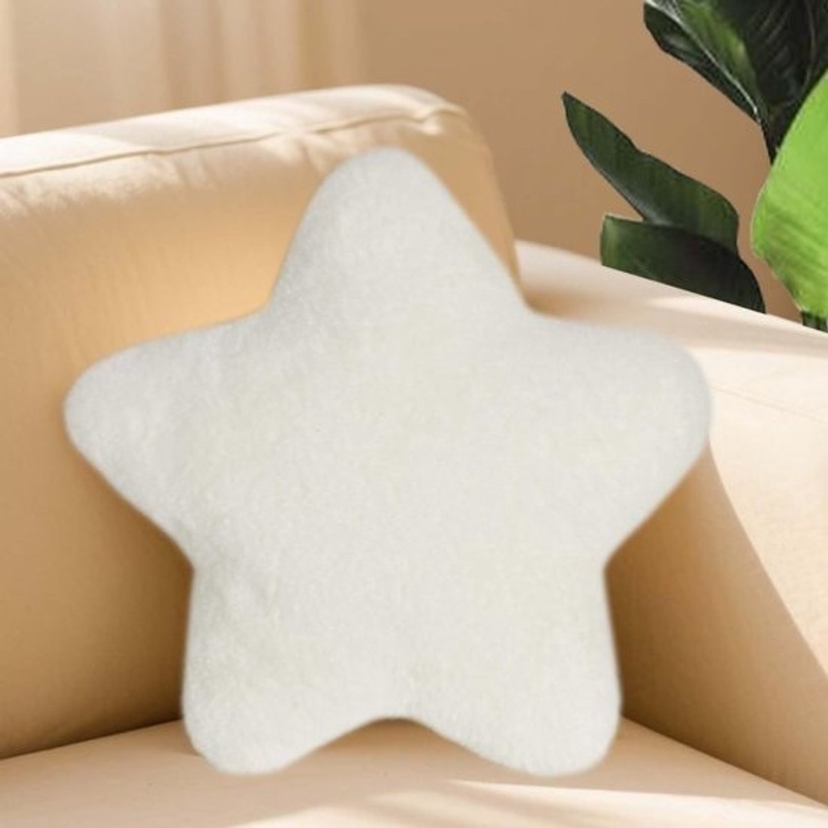 Kussentje in de vorm van een Ster - Knuffelbare Pluche Ster Kussen voor Kinderen - Decoratief Kussen voor Woonkamer - Slaapkamer - Kantoor (Wit)