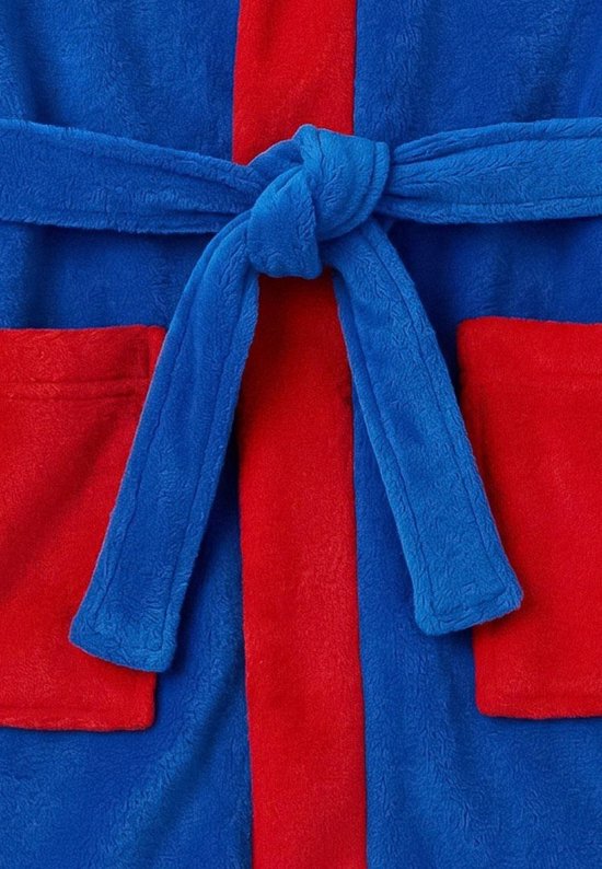 Blauwe badjas met rode biezen, ceintuur en twee rode opgestikte zakken.