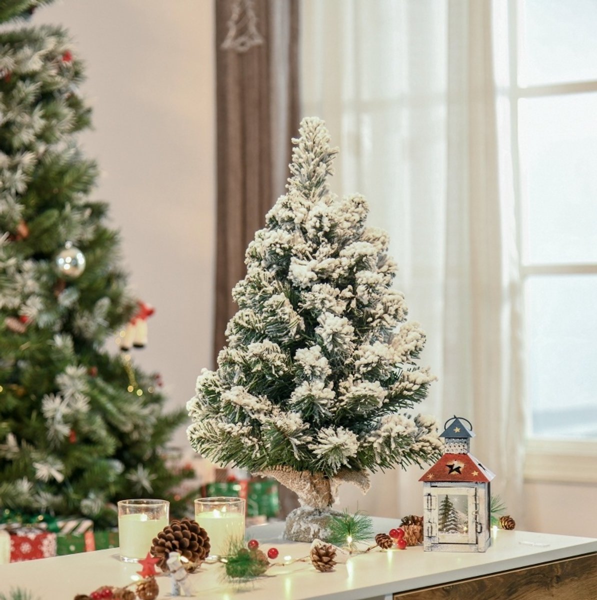 60cm Mini Kunstkerstboom met Sneeuw, 67 Spitzen, Zement Basis voor Binnen