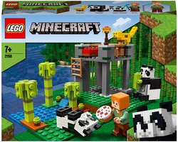 LEGO Minecraft Het pandaverblijf 21158