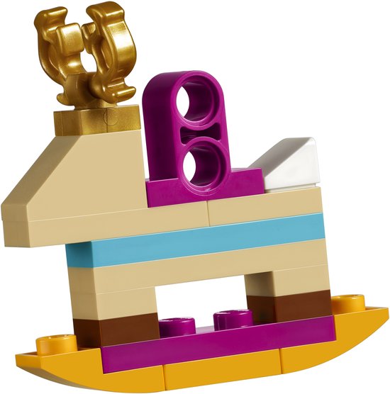 LEGO kerstboomversiering in de vorm van een houten paardje met gouden gewei.