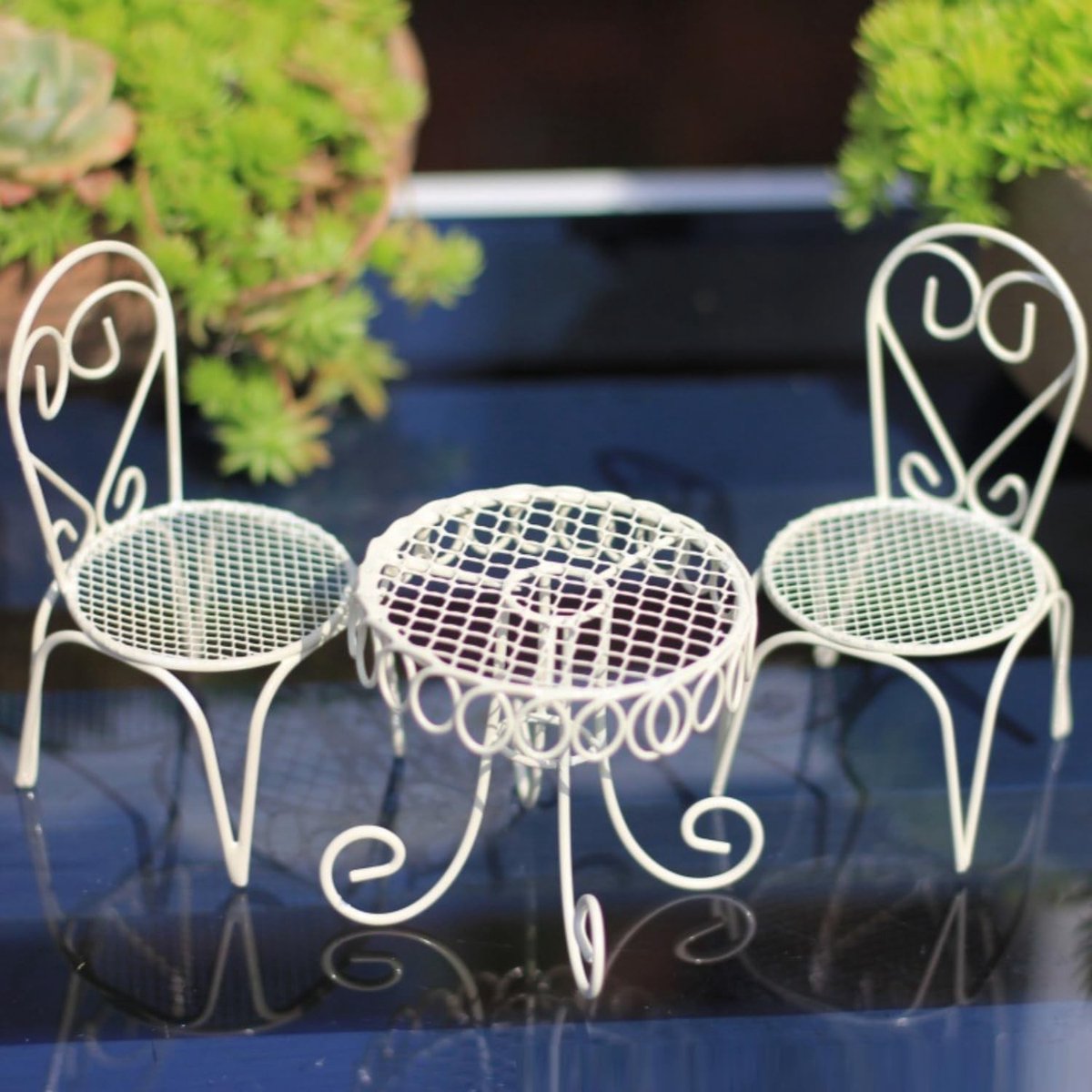 Miniatuur Tafel en Stoelen Set van 3, Metalen Decoratie voor Tuin en Restaurant, Vintage Stijl Meubels voor Woonkamer en Kantoor