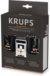 Zwarte verpakking van Krups onderhoudskit voor espressomachines met drie koffiezetapparaten afgebeeld.