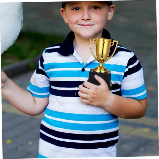 5 Stuks Trofee Trofeeën Speltrofeeën Winnende Prijzen Plastic Trofeeën Concurrentietrofeeën Kleine Trofeeën Voor Beloningen Onderscheiding Plastic Trofeeën Herbruikbaar YARNOW — afbeelding 3