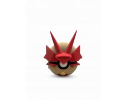 Blaziken Pokeball Figuur - 7 cm Pokémon Collectible