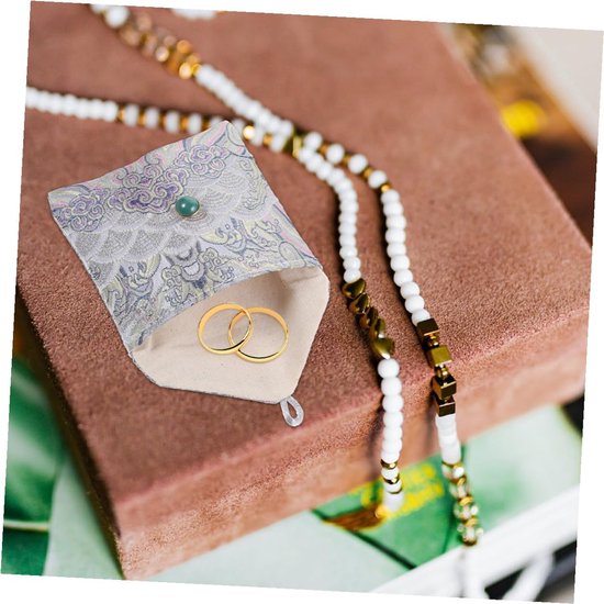 2 Stuks Kleine Sieraden Zakjes met Handgemaakte Borduursels Dubbele Katoenen Opbergtas voor Ringen Oorbellen Kettingen Draagbaar Herbruikbaar voor Reizen Feestdagen — afbeelding 3