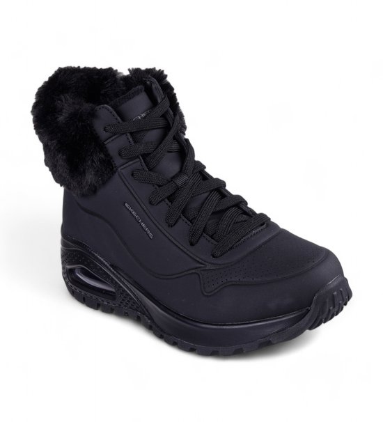 Zwarte Skechers veterboot met veters, ritssluiting, bontkraag en Air-demping in de zool.
