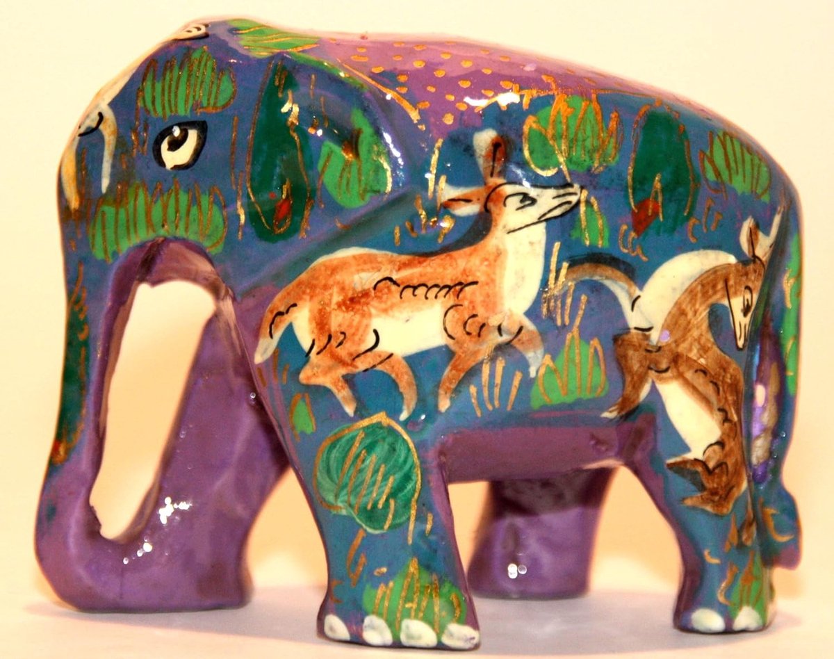 Olifant voor decoratie. Symbool van geluk. 100% Handgemaakt en Handbeschilderd Papier Mache Product van de Kunstenaars van Kashmir-India.