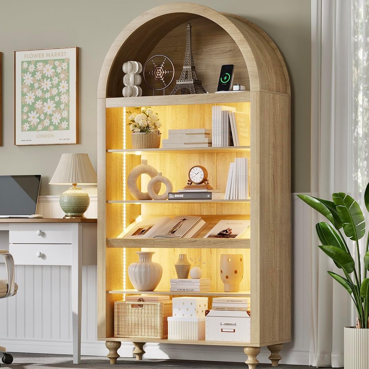 180cm LED Boekenkast Boog, Houten Staande Kast met Verlichting, 6 Lagen Boekenkast met oplaadstation, 3 Kleuren LED, Verstelbare Planken, Moderne Opbergkast Woonkamer, 180 x 90 x 38 cm (Eiken)