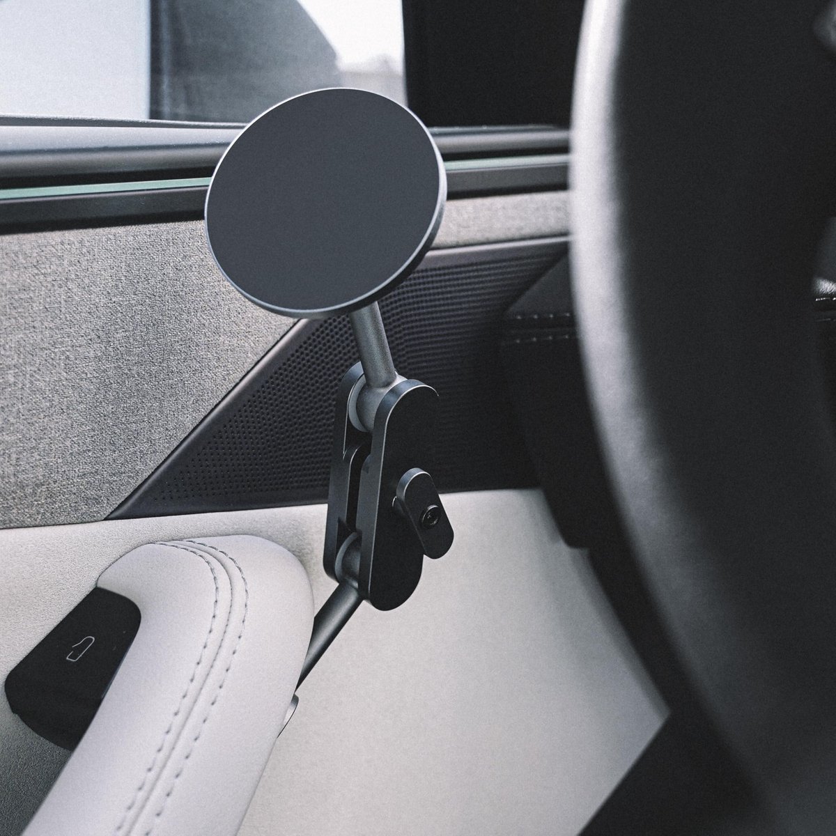 VION Model 3/Y Premium Alloy Telefoonhouder (2026-2025 Nieuw model Y, 2024-2022 Model Y, 2023-2021 Model 3) - ShopVlot