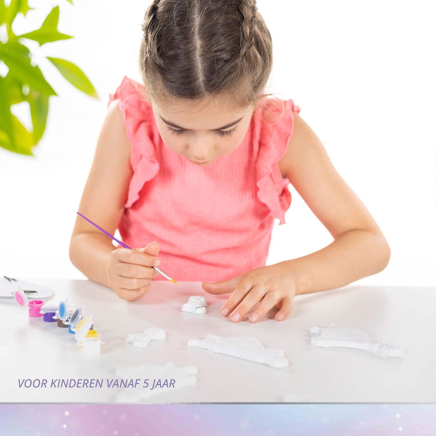 Disney Frozen 2-in-1 Knutselkoffer - 4 armbandjes met 300+ kralen - Gipsfiguren gieten en schilderen - Speelgoed Kinderen - Knutselen - Voor meisjes en jongens - Vanaf 5 jaar - Totum — afbeelding 7