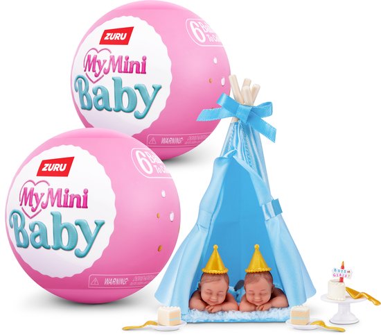 Twee roze My Mini Baby-capsules naast een blauwe speeltent met een tweeling in gouden feestmutsjes en taartjes.