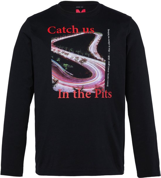 Zwart T-shirt met lange mouwen, ronde hals, racebaan-print en rode tekst 'Catch us in the Pits'.