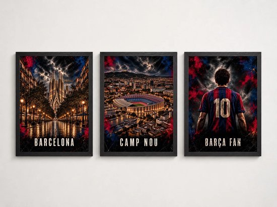 Triptyque de posters : Sagrada Familia à Barcelone, stade Camp Nou, et un fan de football portant le numéro 10.