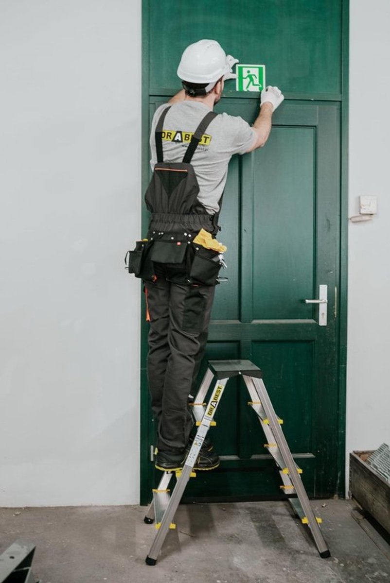 Inklapbare multifunctionele aluminium trapladder - 2 x 4 treden - TÜV-gecertificeerd - tot 150 kg