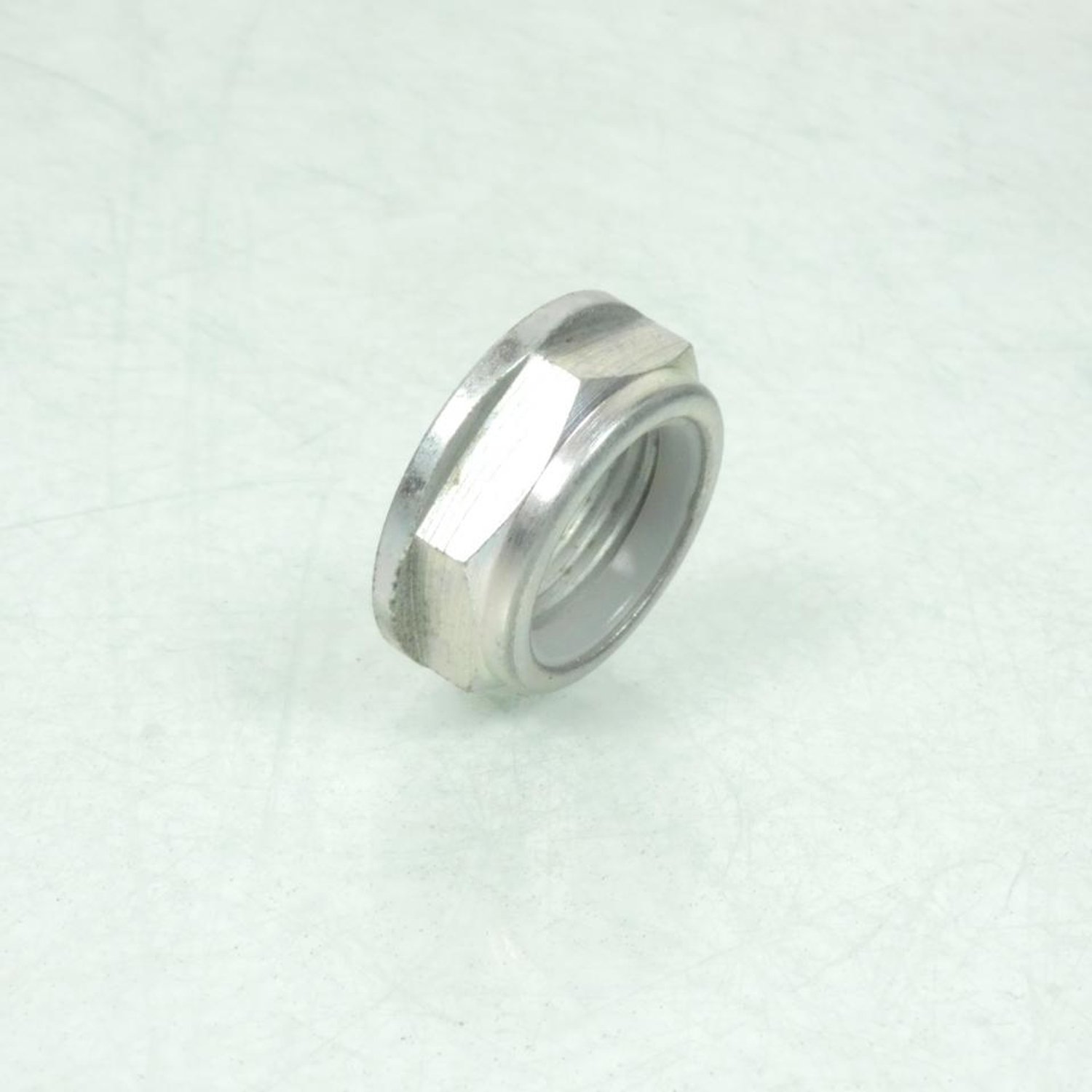 Moer achterwielas voor motor Aprilia 1000 Rsv Mille 1999 tot 2003 AP8125763 M20x1.5
