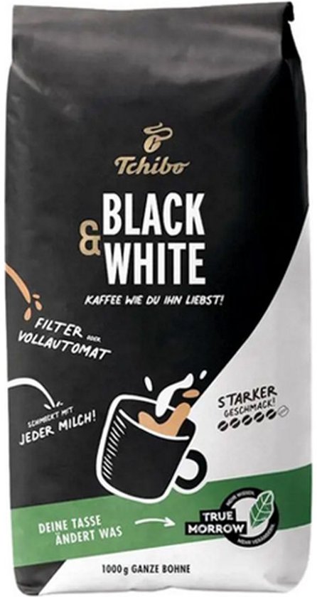 Zwarte zak van 1000g Tchibo Black & White koffiebonen met illustraties van een koffiekop en tekstuele kenmerken.