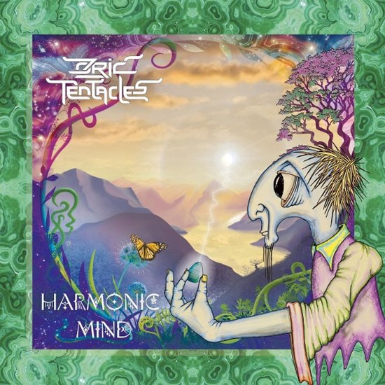Albumhoes van Ozric Tentacles, Harmonic Mind, met een alien en een vlinder voor een berglandschap.