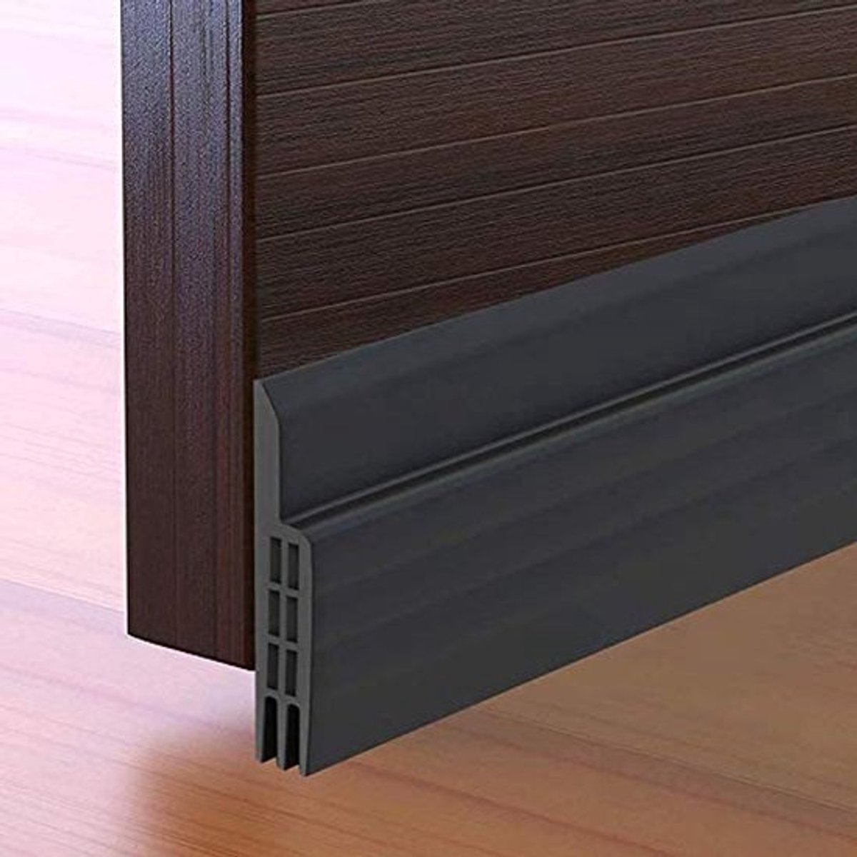 Zelfklevende tochtstrip - Voor geluiddemping en energiebesparing - Deurbodemafdichtingsstrip - Tegen insecten - Zwart, 5 cm x 99 cm