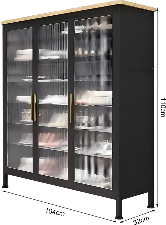 Afmetingen van de zwarte schoenenkast: 104 cm breed, 110 cm hoog en 32 cm diep.