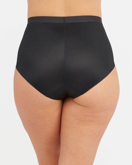 Achterkant van een zwarte corrigerende slip met hoge taille en een naadloze afwerking.