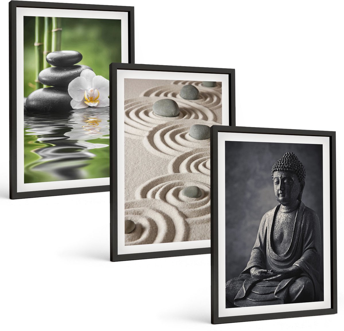 Coloray 3-Delige Schilderij Set - Ontspannend Uitzicht Op Boeddha, Strandstenen En Bamboe. - 40 x 60 cm - Muurdecoratie - Wanddecoratie - Hal - Moderne Wanddecoratie