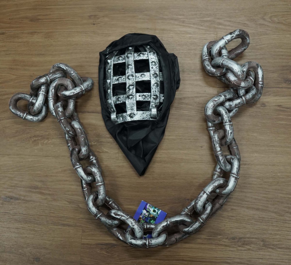 Halloween accessoires masker hekwerk + ketting - halloween accessoires - horror accessoires - masker voor halloween feestje - ketting voor spooktocht - griezel accessoires