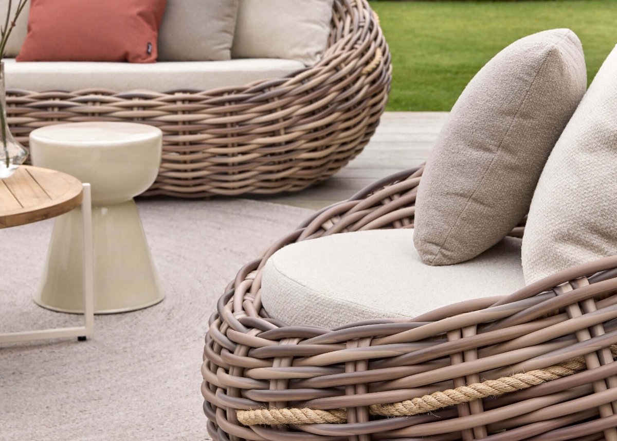Apple Bee Cocoon Lounge Set 5-piece - Belito Daan Tables Ø 60 & 80 cm