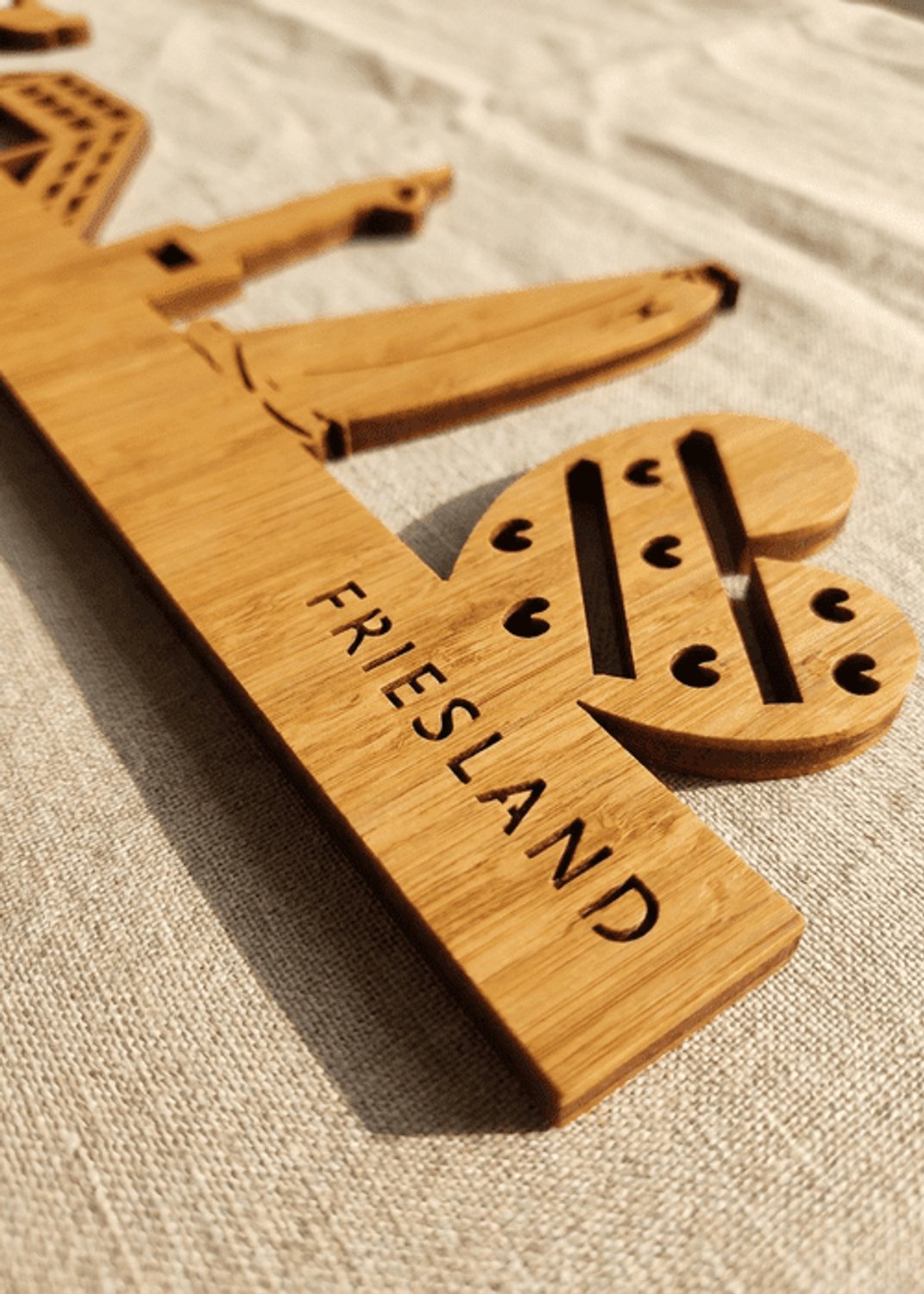 Houten Skyline Friesland | Wanddecoratie voor aan de muur | Bamboe | 100 x 20 cm