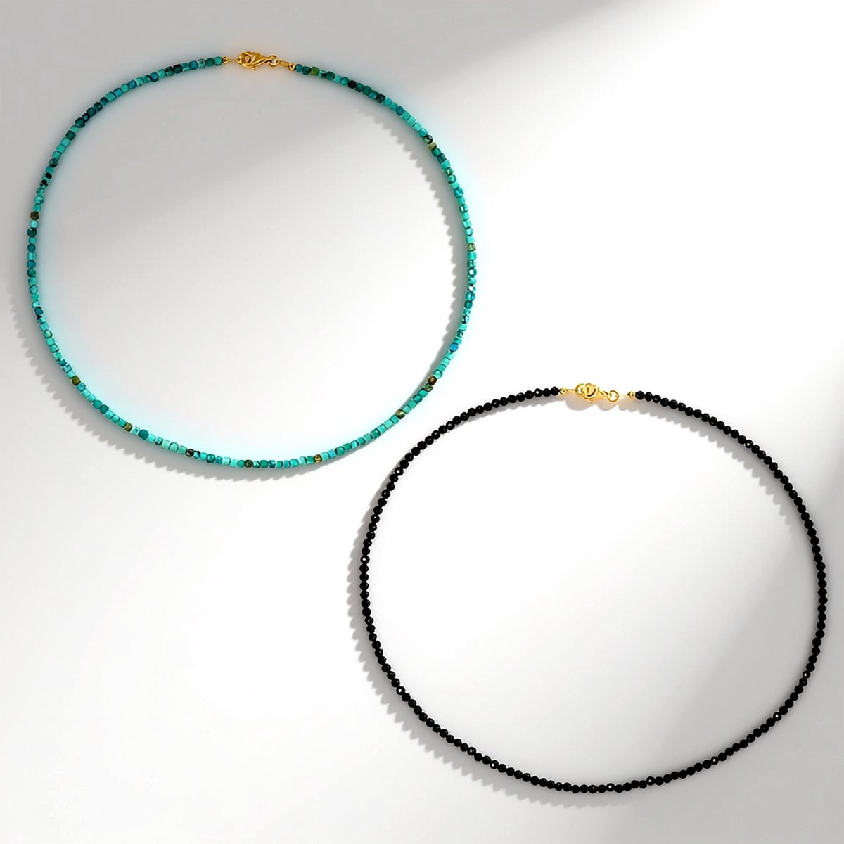 Cavill - Damesketting 45 cm - 925 Sterling Zilver Verguld - Turkoois 29,005 ct & Zwarte Spinel 34,418 ct - Elegante facet geslepen edelstenen