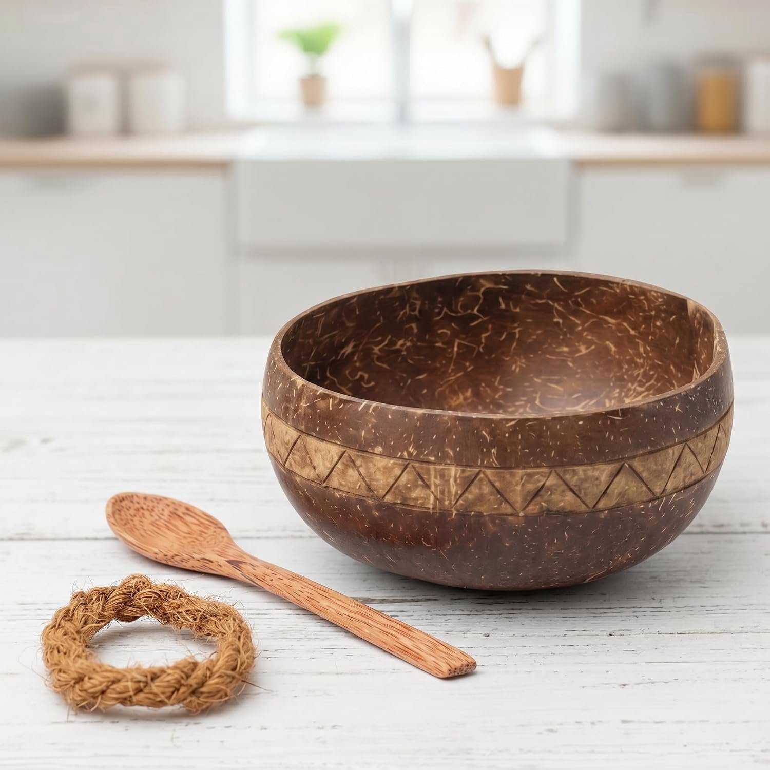 Cocovibes Kokosnoot Bowl - mueslikom, smoothie kokosnoot schaal met anti-kantelring en houten lepel - duurzame dessert & boeddha kom (ARUBA-1)