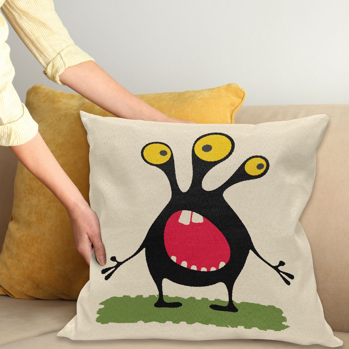 ABAKUHAUS Alien Kussenhoes, Grappige Monster met 3 Ogen, Wasbare Kleurechte Kussenhoes met Digitale Dubbelzijdige Print en Ritssluiting, 50 x 50 cm, Champagne Meerkleurig