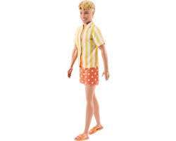 Barbie Fashionistas Style Ken Pop - Met blonde haar in een matje
