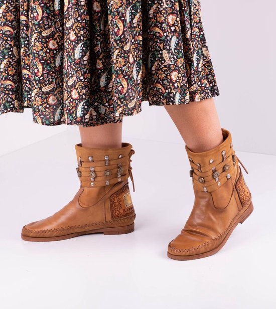 Karma of Charme Dames Enkellaarsjes Moon - Cognac - Maat 35 | Bestel nu!
