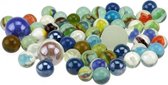 180x Glazen gekleurde knikkers in net - Speelgoed - Buitenspeelgoed - Knikkeren