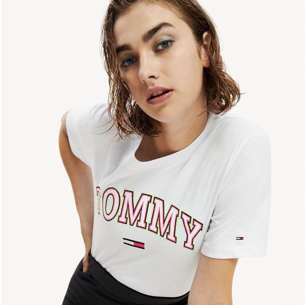 Tommy Jeans Neon T Shirt Online Store, UP TO 56% OFF | apmusicales.com