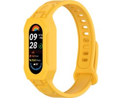 Stravo Beschermende Siliconen Horlogeband – Geschikt voor Xiaomi Smart Band 10 / 9 / 8 / 7 / 6 / 5 – Zachte Siliconen Bandje met Geïntegreerde Beschermhoes – 2-in-1 Bescherming & Comfort - Geel - Voor Xiaomi Mi Band 5 / 6 / 7 / 8 / 9 / 10