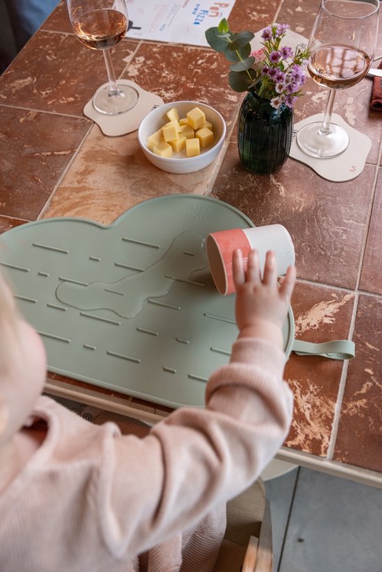 Bébé on the Move - Yummy Mat - Set de table et tapis anti-goutte 2 en 1 - Enroulable et portable - Compatible lave-vaisselle - Anti-poussière - Aspen