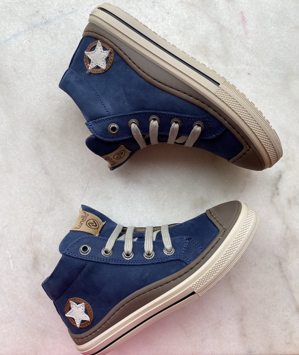 Lunella jongenssneaker blauw met beschermtop maat 26