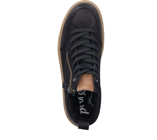 Zwarte hoge sneaker van Paul Green, bovenkant met logo, bruine zool.
