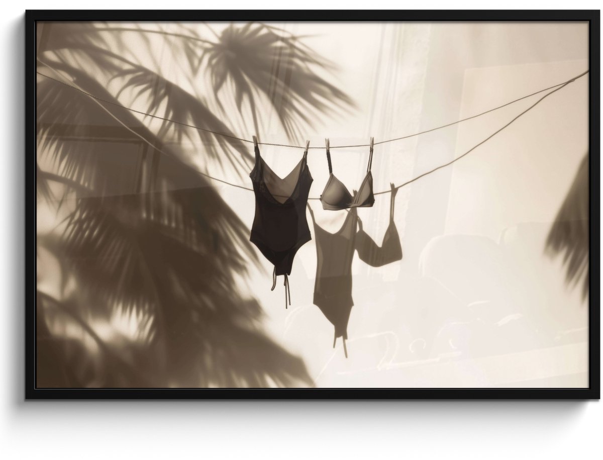 FrameYourWall Poster in lijst - Fotolijst 120x80 cm - Posters - Badkleding - Palmbomen - Schaduw - Tropisch - Posterlijst zwart - Decoratie - Wanddecoratie woonkamer - Muurdecoratie slaapkamer Badkleding - Waslijn - Tropisch
