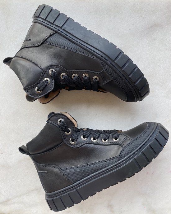 Baskets garçon Lunella noires taille 33