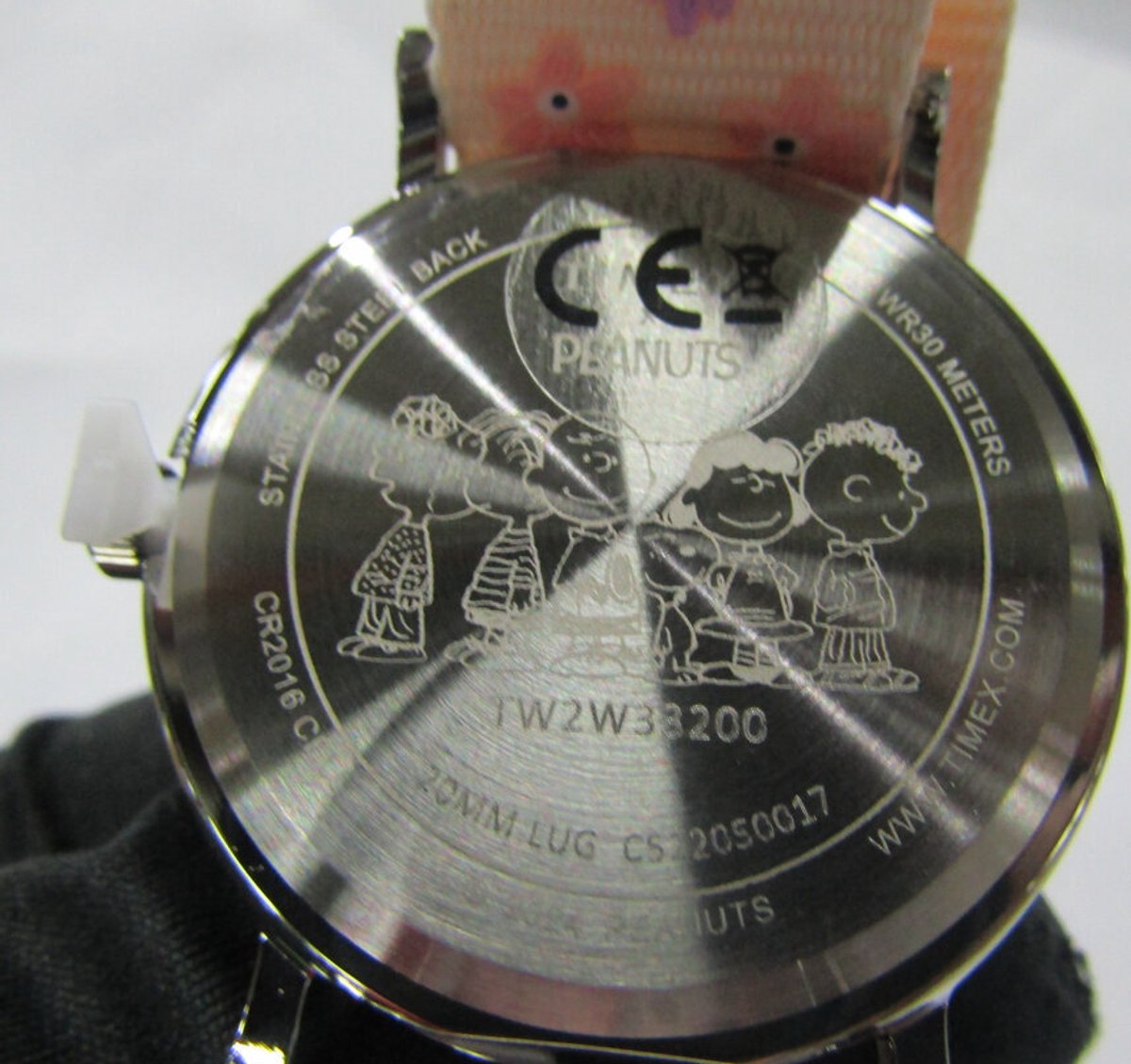 Timex Timex X Peanuts Floral Kwarts Analoog Horloge Roze Case: 100% Low Lead Brass | Armband: 100% Fabric 38 TW2W33200VV