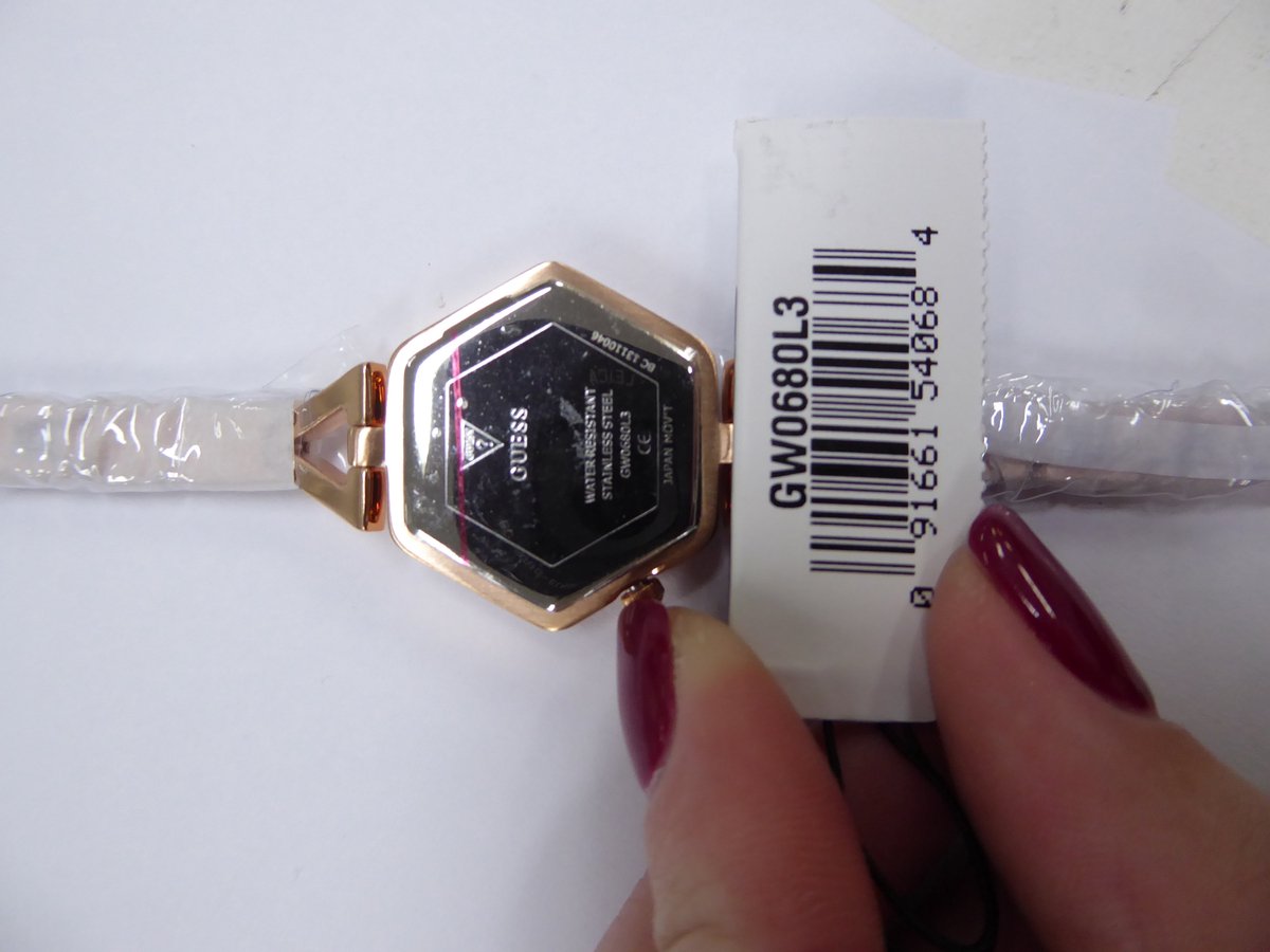 Guess Gd Audrey Quartz Analoog Analoog Horloge Roségouden Toon Kast 100%: Gerecycled Staal | Armband 100%: Gerecycled Staal 28 mm GW0680L3