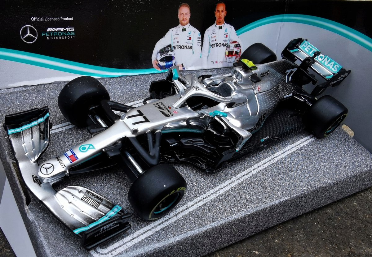 Bburago 1:43 Mercedes F1 W10 EQ Power+ V. Bottas schaalmodel