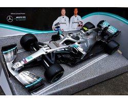 Bburago 1:43 Mercedes F1 W10 EQ Power+ V. Bottas schaalmodel Image