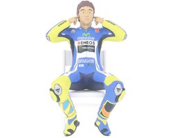 Yamaha YZR-M1 Checking the Ear Plugs Minichamps Modelauto 1:12 2014 Valentino Rossi Movistar